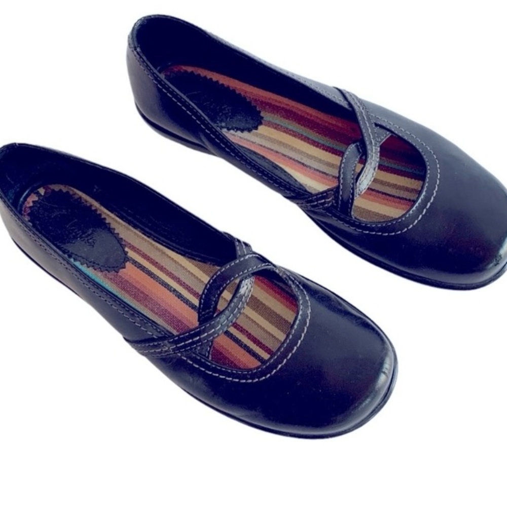 Clarks Black Leather Shoes Sz 7M - Picture 2 of 10